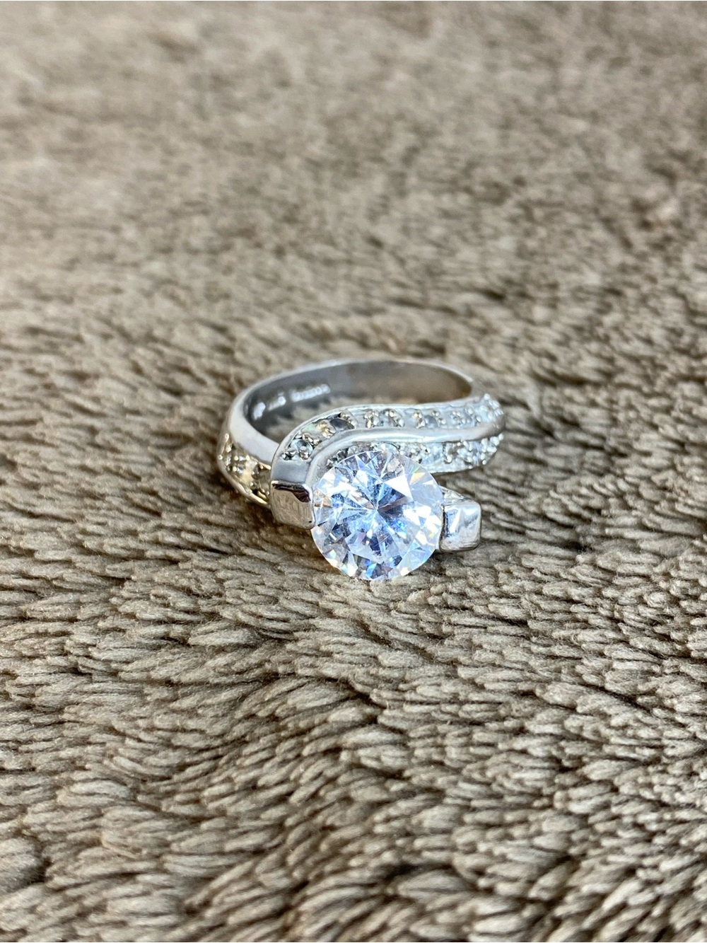 925 Sterling Silver Cubic Zirconia Ring size 7 for women